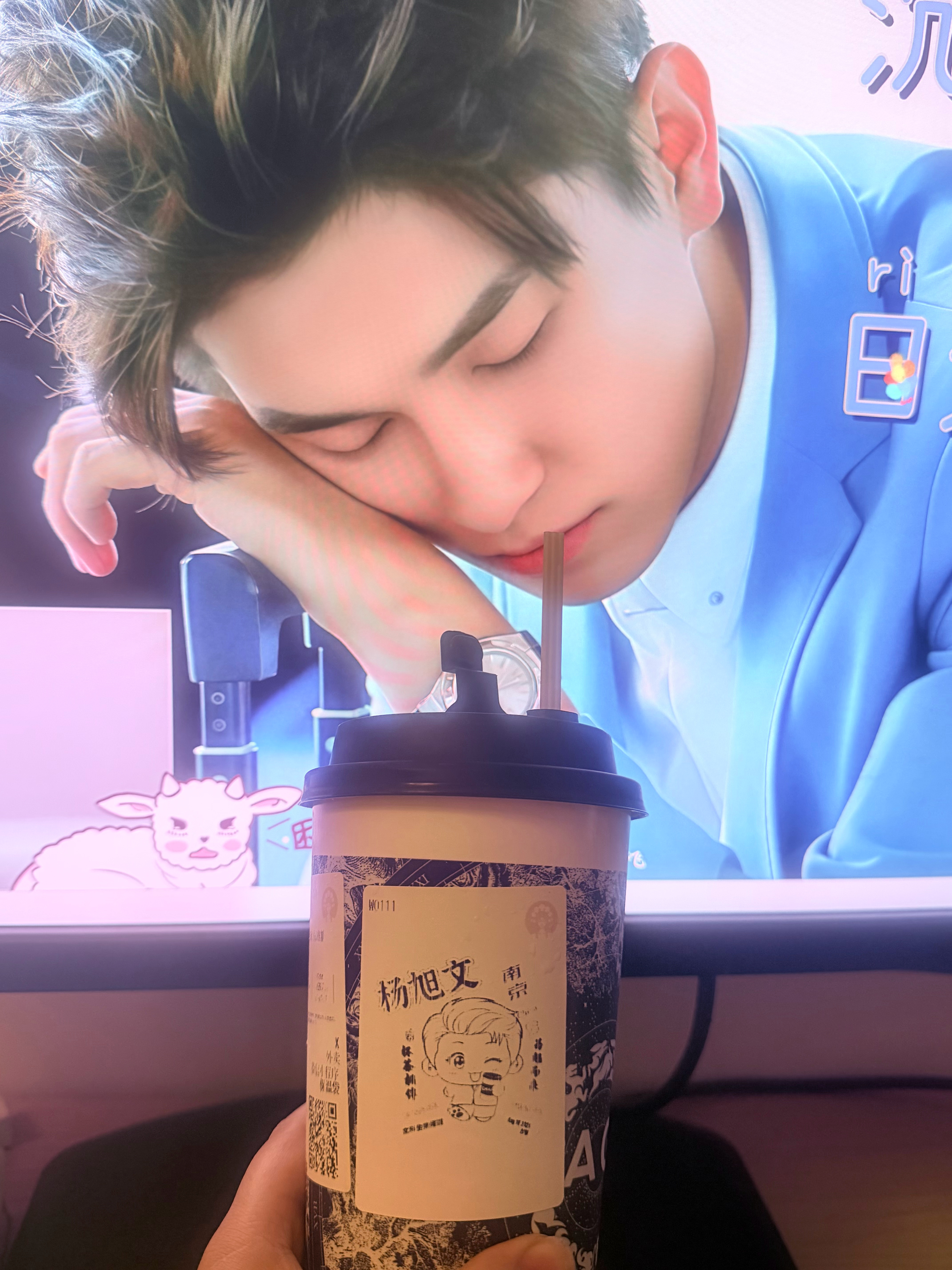醒醒杨旭文请你喝霸王茶姬了