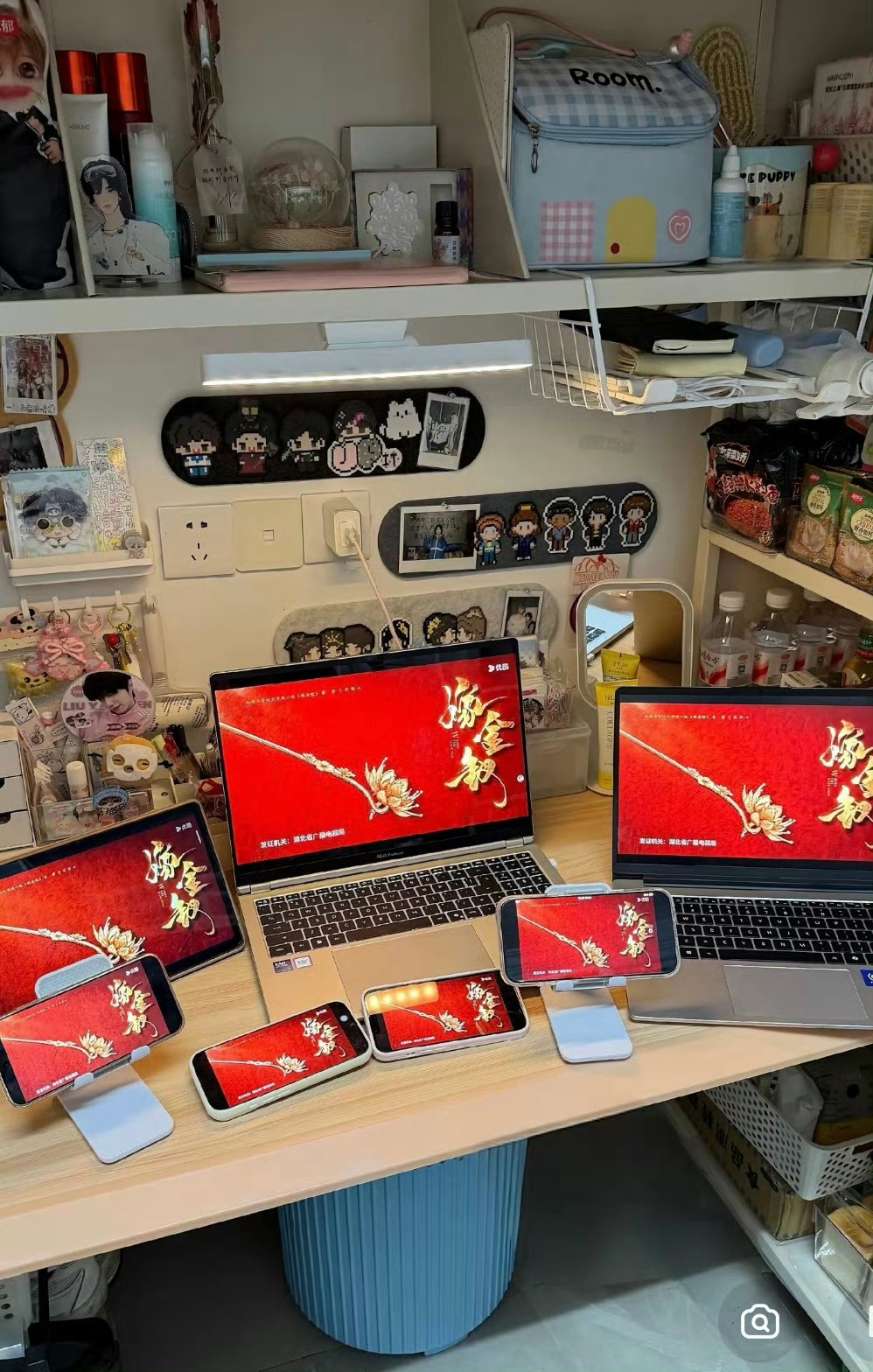 嫁金钗开始人传人了《嫁金钗》正式开启人传人模式！食堂、宿舍、地铁、飞机到处都有人