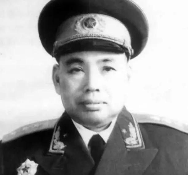 1938年，许世友找刘伯承报到，刘伯承给他安排了一个副旅长的职务，曾当过军长的许