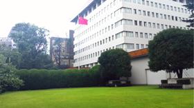 一名日本不法之徒，闯进中国驻日本大使馆，扬言要杀了中国外交人员！

3月24日上