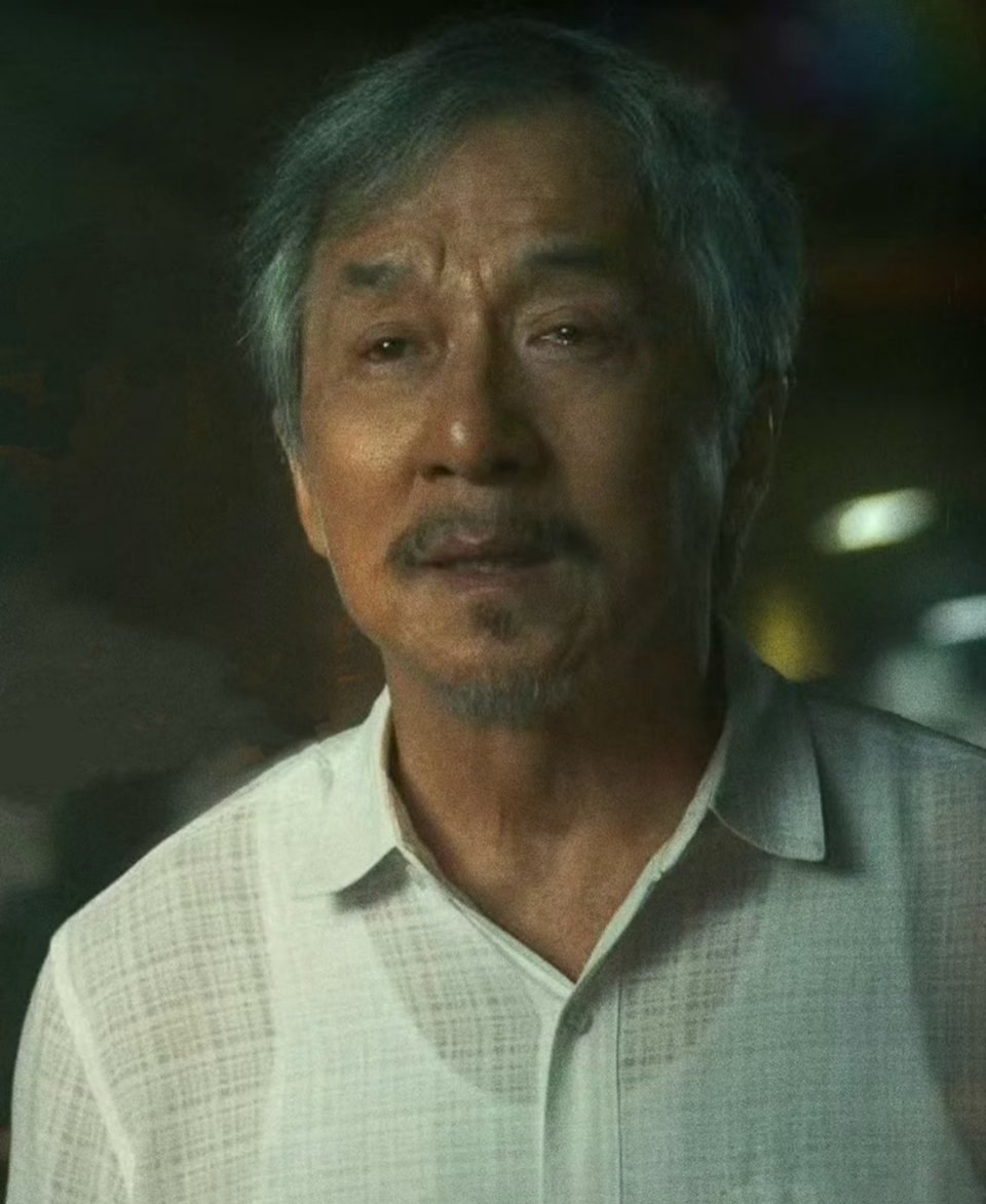 过家家: 成龙：原来记忆被吞噬，是一瞬间的事无法想象青春过后该如何面对漫长岁月 