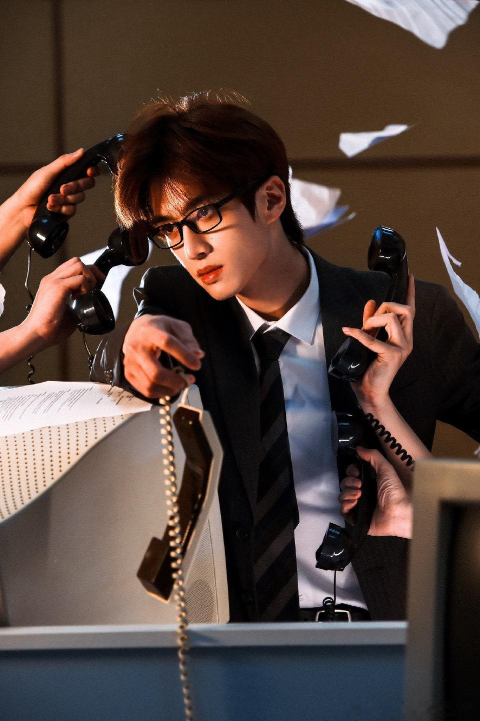 张康乐 zkl张康乐冰湖重生 “你是我跨越山河万里，携带着芳香也要碰面的光”