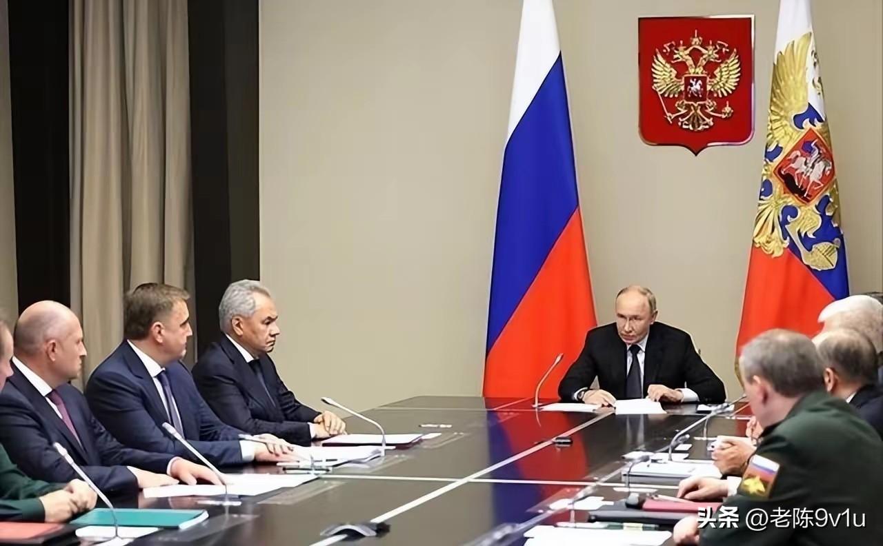 哈梅内伊丧生后普京急召高层
俄防空系统失灵
2026年2月28日美以空袭伊朗致哈