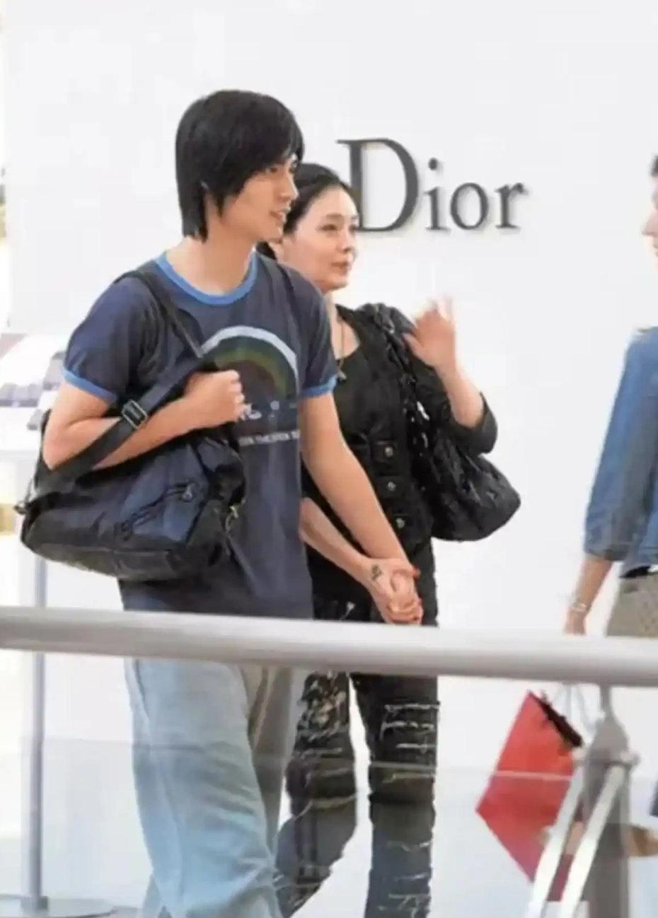 如果大S当时嫁给周渝民，结局会不一样吗？或许她错过了最好的那个……那时候经常被拍