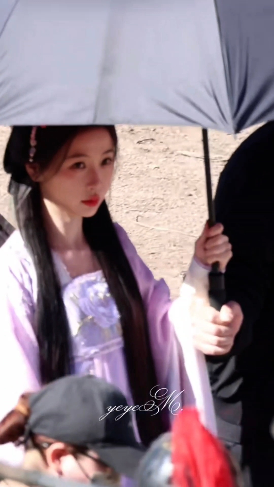 哇是紫衣云初，头上还别着蜻蜓发夹好萌吧虞书欣云初令紫衣造型