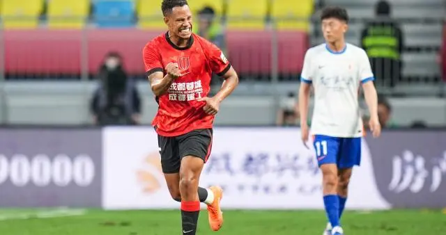 赢球止颓依然惹不起！蓉城加冕半程冠军静候下半程