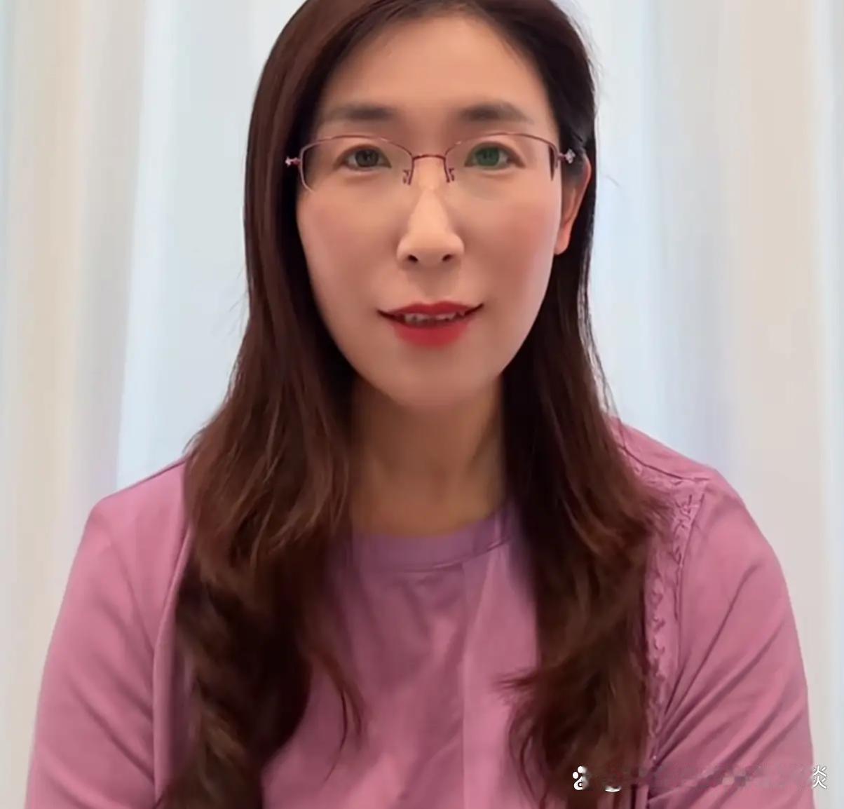 朱女士最新动态传来两大消息，维权之路仍在继续🔥
 
朱女士更新社交动态，对外公