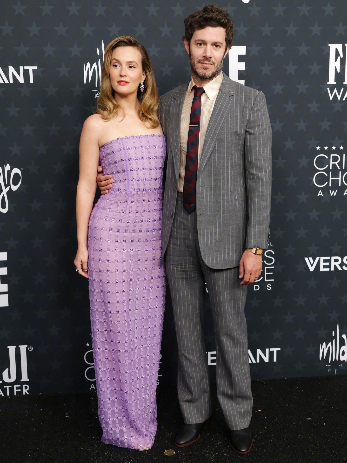 亮相2026评论家选择奖红毯的被提名人亚当·布罗迪（《Nobody Wants 