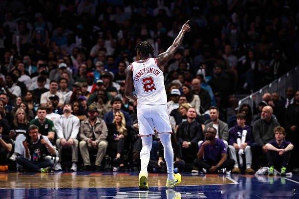 乌度卡谈到多里安·芬尼-史密斯￼的表现：“是的，他的作用没有体现在数据单上。他是