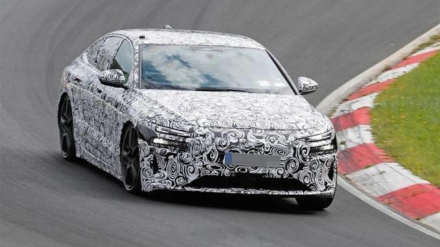 #新能源汽车# 【分体式大灯，溜背式车身，奥迪S6 e-tron谍照曝光】近日，