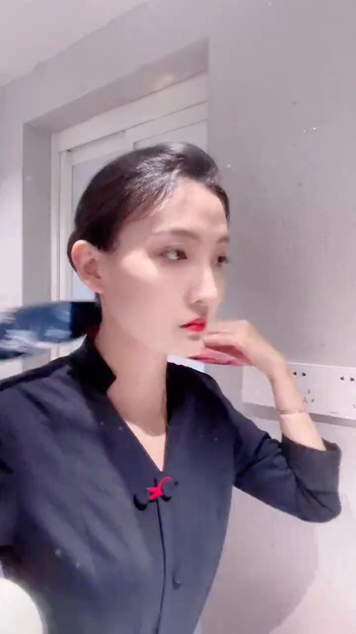 猜猜年纪无脑扑腾闹你闹地一年级。在这里按钮，你的玛丽娜玛一对。