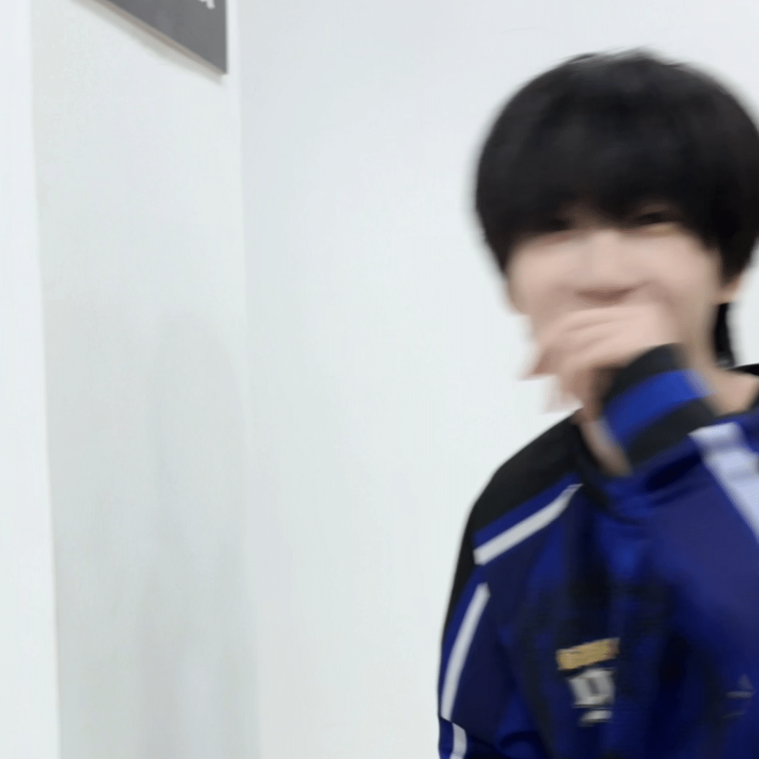 xyshshsjjse真亲墙上了 申请交换位置！ 
