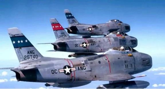 1953年，在停战协议生效前10个小时，美国一名空军上尉为了刷战绩，窜入吉林上空