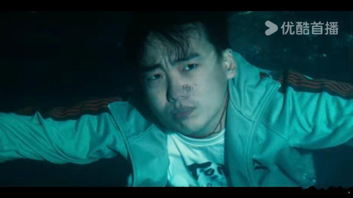 #边水往事傀儡戏吓人# 《边水往事》这部剧里面的傀儡戏让人毛骨悚然，沈星的经历也