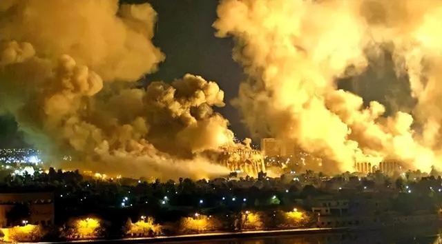 1999年，科索沃战争爆发，北约在未获联合国授权的情况下对南联盟发动空袭。中国始