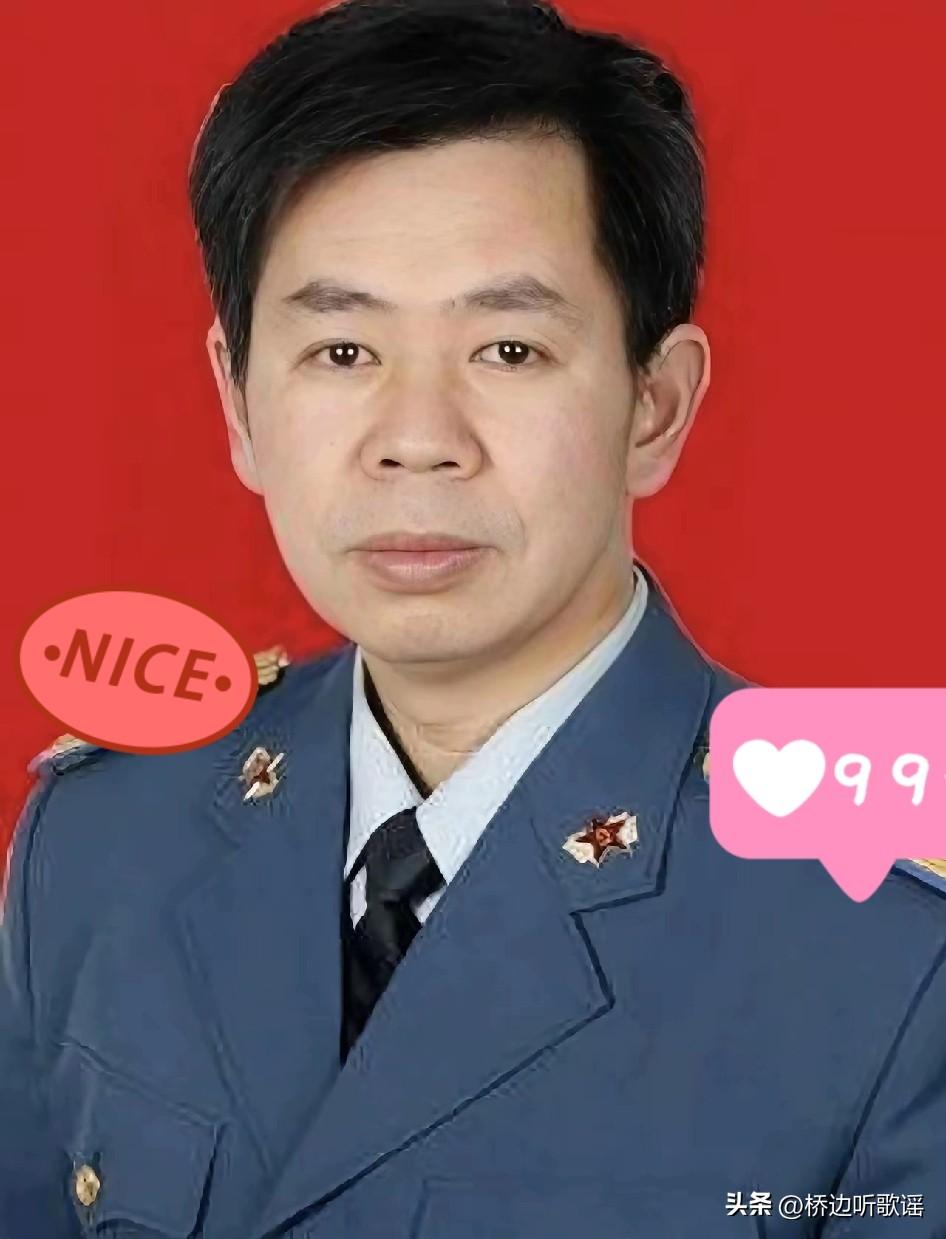 戴旭曾表示：航母、五代机、远程导弹堆起来也没用，如果不敢亮剑、不给挑衅者代价，中