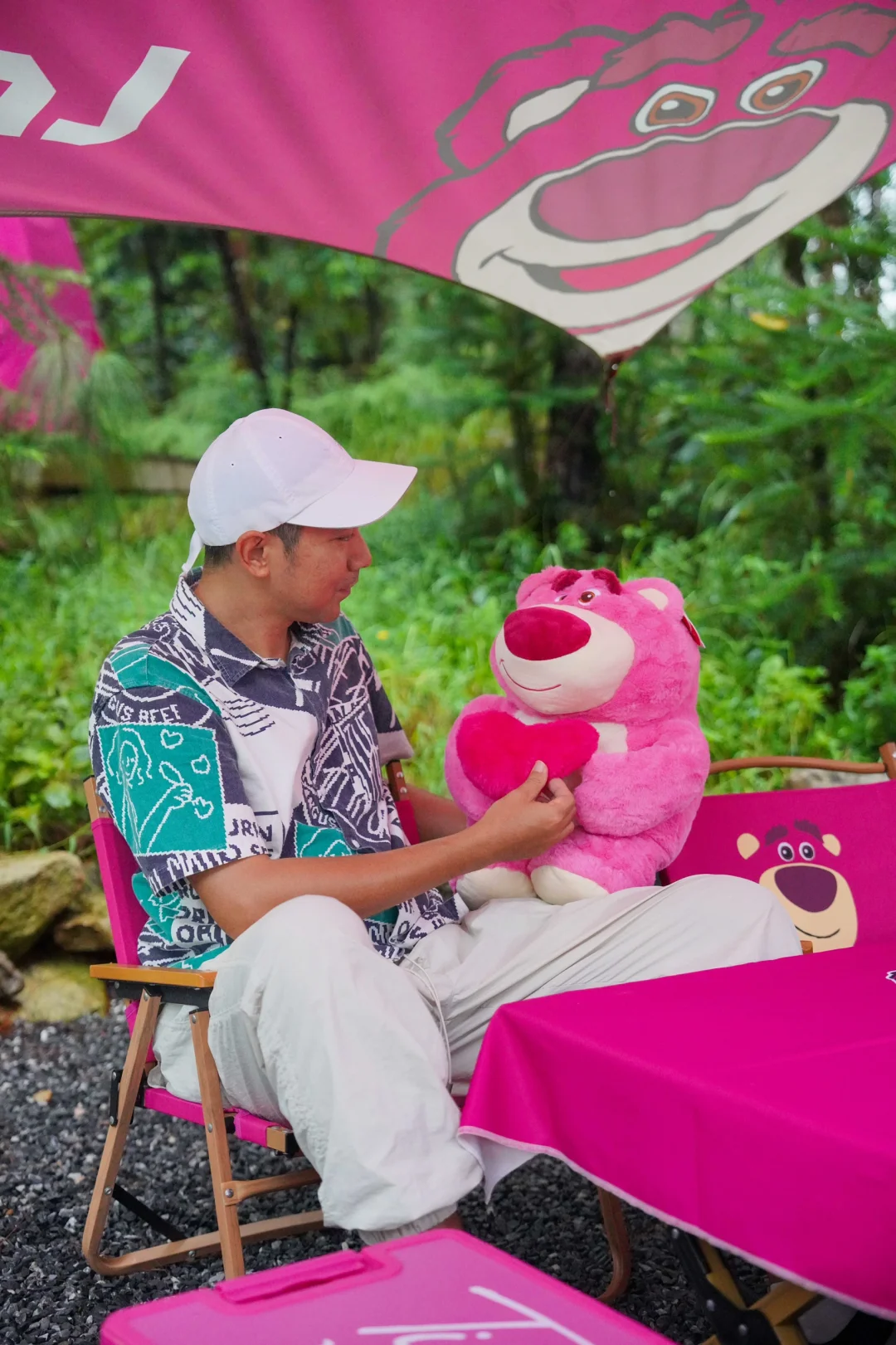 广州周边游，沉浸式体验草莓熊帐篷精致露营