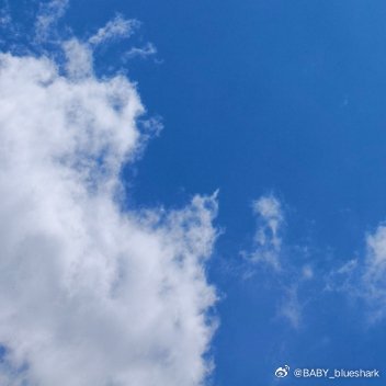 1800保持善良正直，坚守阳光本心。不必在意他人的评价，专注提升自我，乐观接纳生