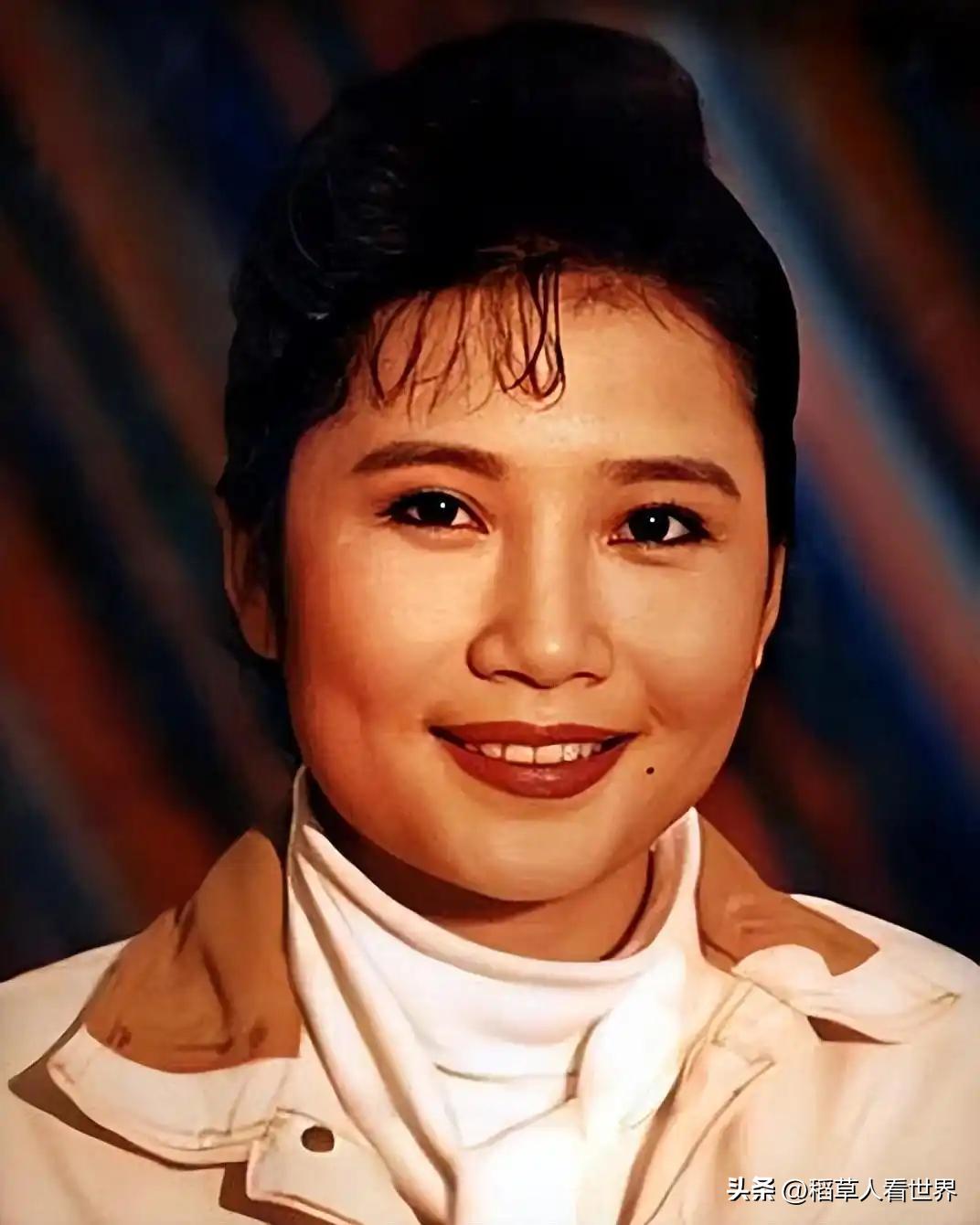 李娜的《青藏高原》究竟唱得怎么样？
上世纪90年代，有一个叫牛志红的河南歌手，她