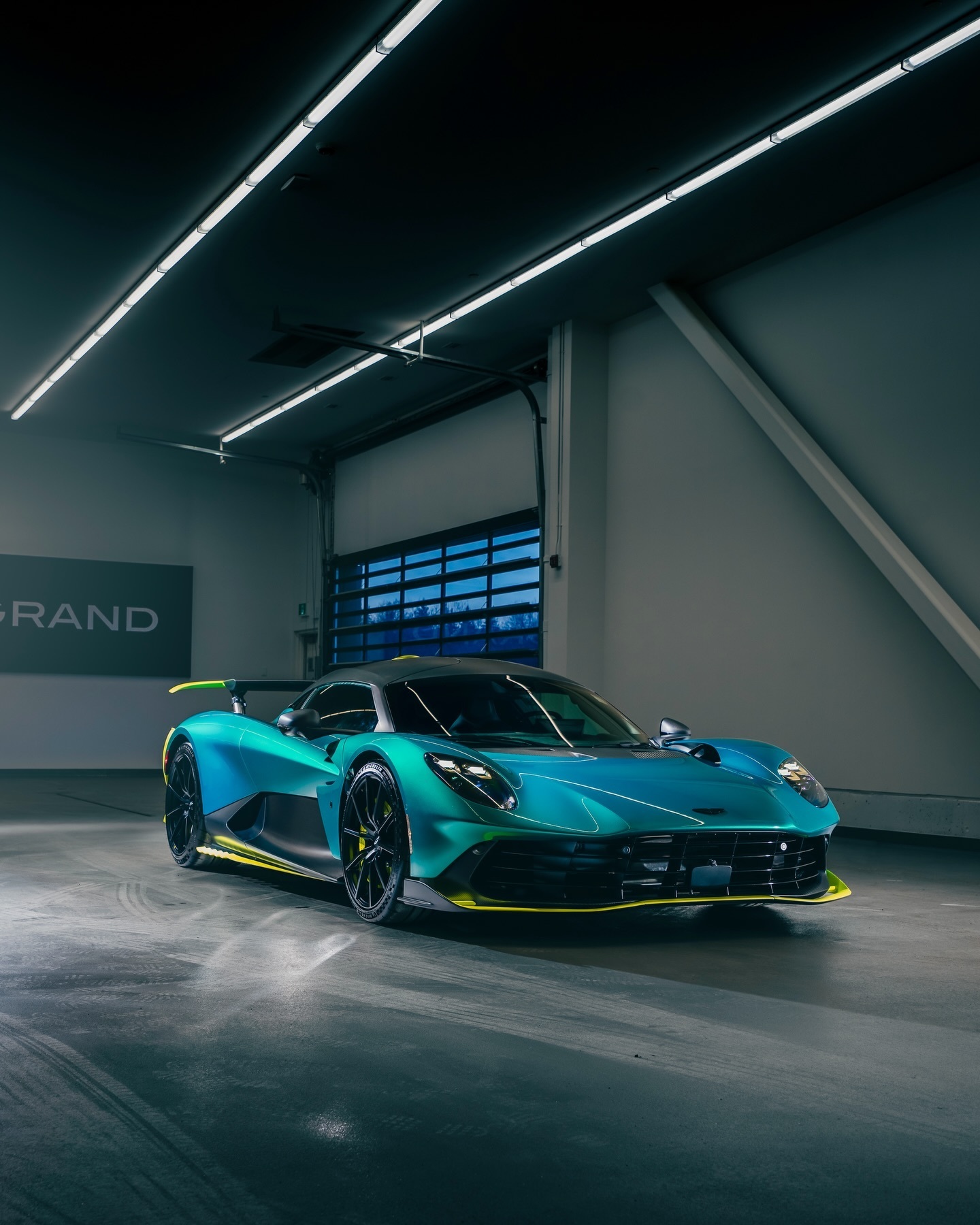 阿斯顿·马丁 Valhalla 