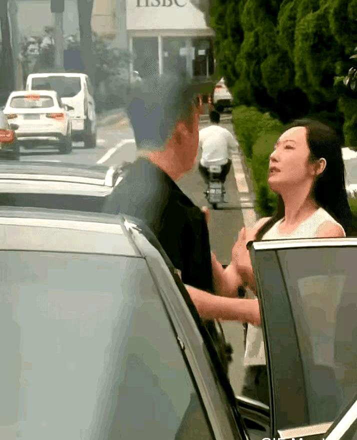 如果有人突然冲过来扇你一巴掌，你是宁愿脸肿三天，还是宁愿刚做好的发型被抓成鸡窝？