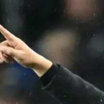 在马雷斯卡下课后，斯特拉斯堡主帅罗塞尼尔是切尔西新帅的热门人选。在球队1-1战平