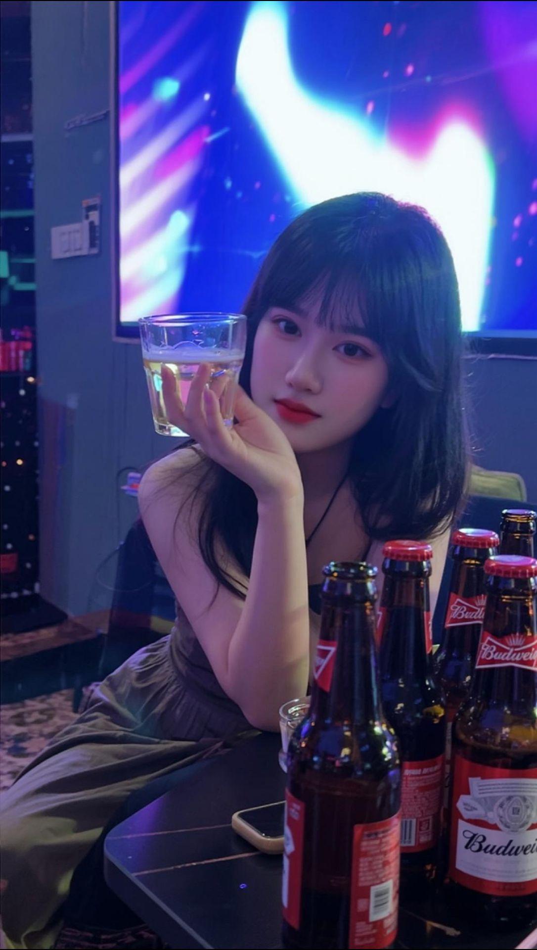 AI酒吧生活照