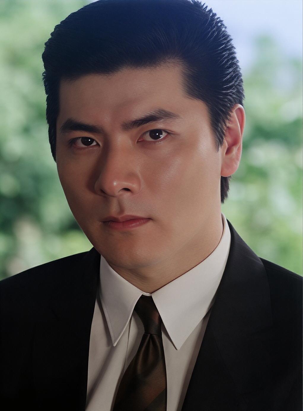 原来他早已逝世，演了一辈子坏人，3500万遗产留给妻儿，葬礼无人送终