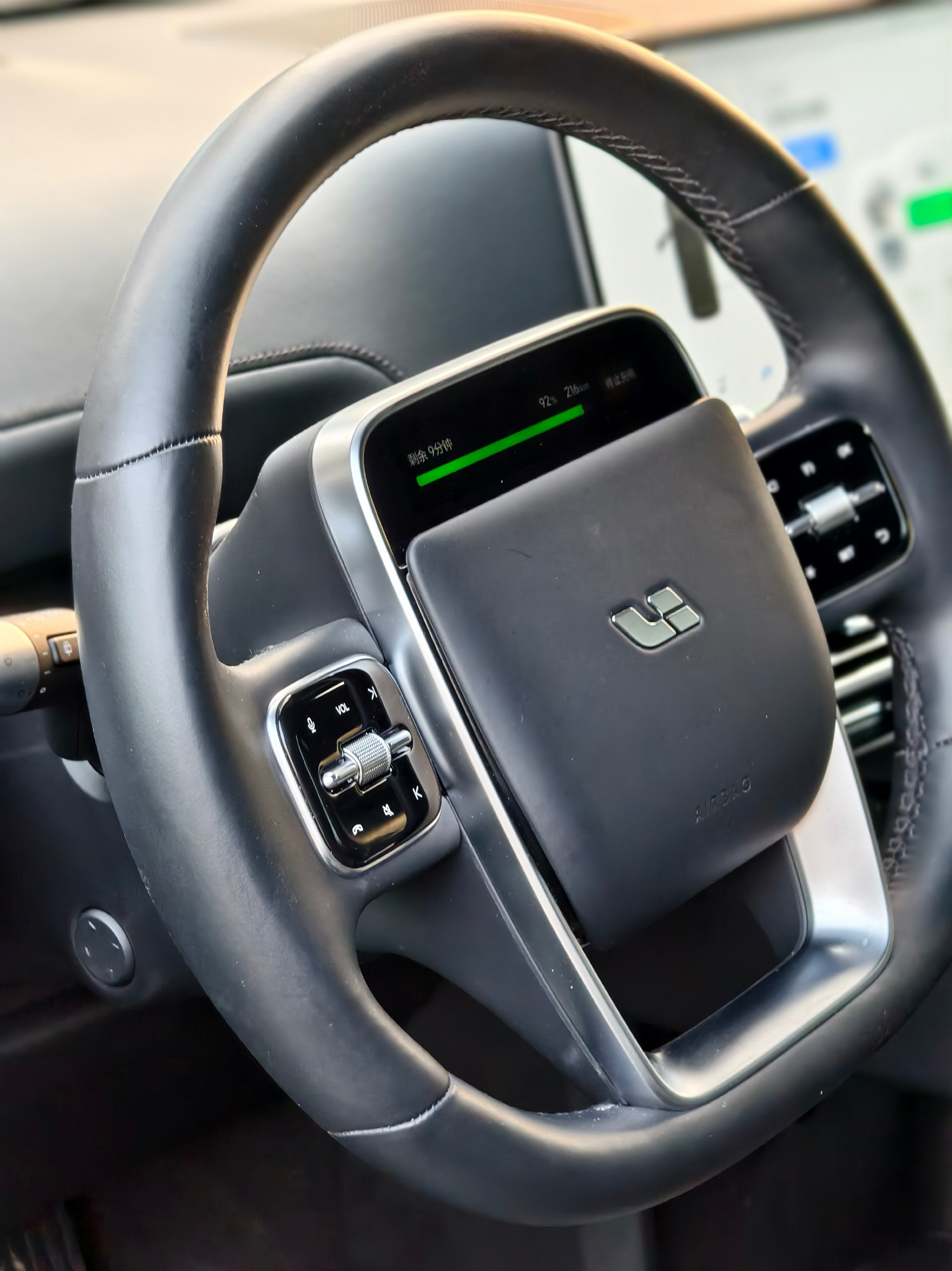 马上要来的全新一代理想L9 Livis，将搭载全新自研自制的第三代1.5T四缸增