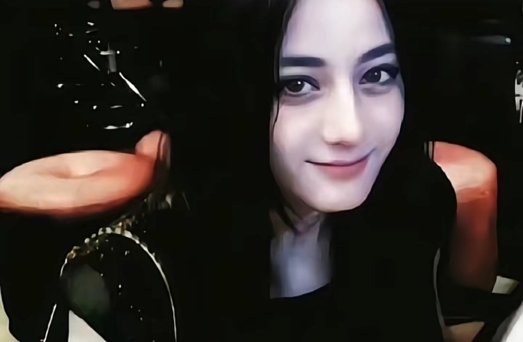 迪丽热巴·迪力木拉提 ​​​