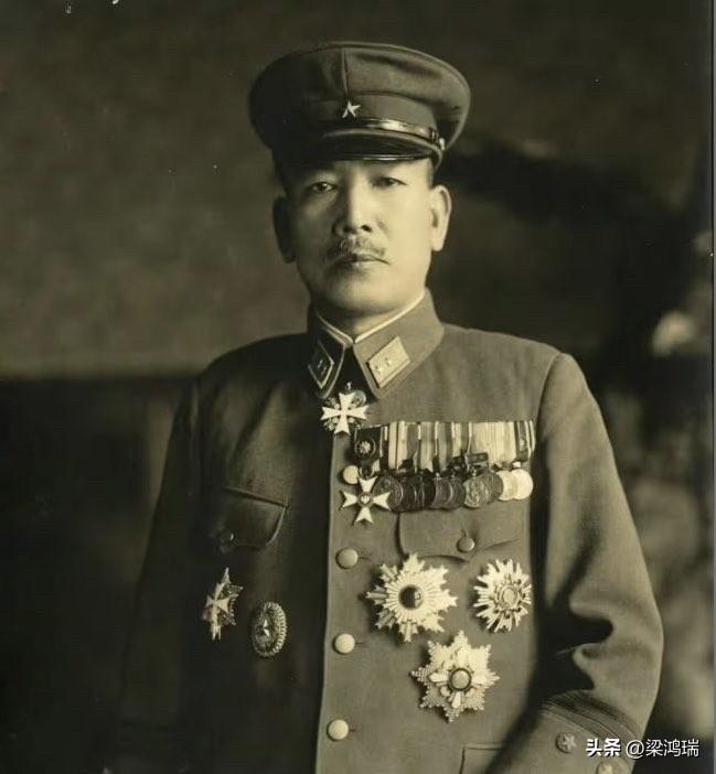 照片中的人物是樋口季一郎（Kiichirō Higuchi，1888年8月20日