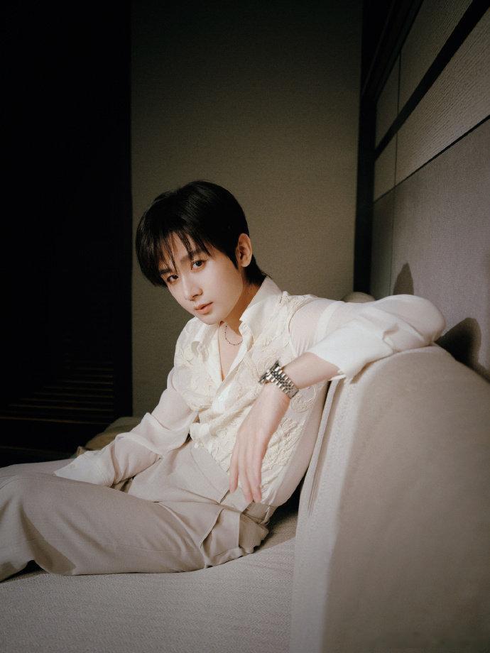 成毅星品热度TOP1 成毅星品热度TOP1，就是这么有商业价值~ 成毅星品指数破