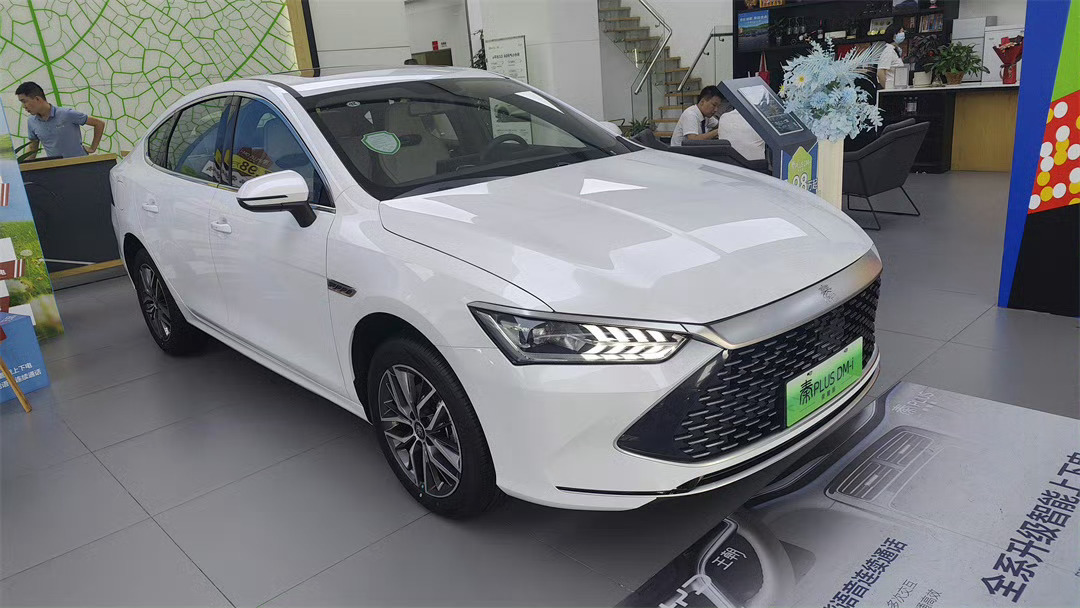 同样是798，你会选秦plus还是荣威D6? ​​​
