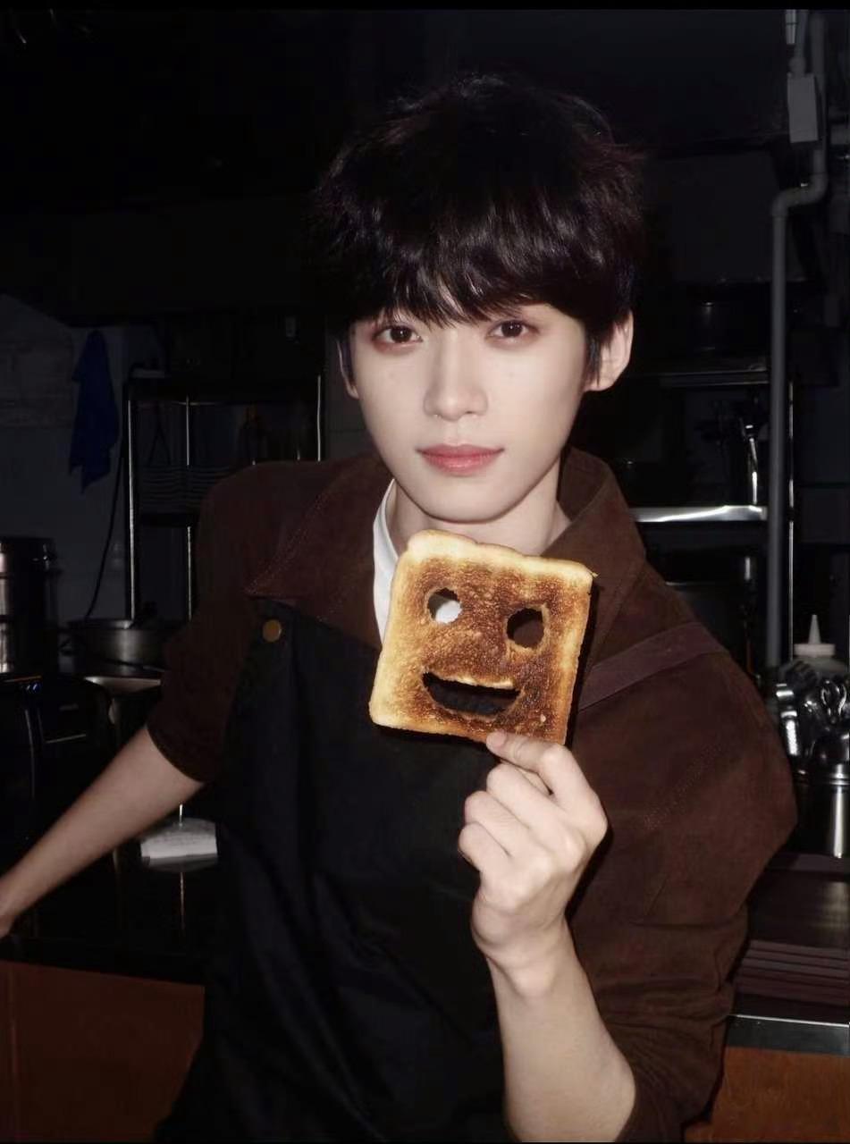 只知道梓渝演唱会又加场啦 