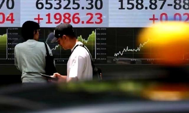 日本可能扛不住了 

6月2日，韩国《中央日报》突然扔出一篇报道，几个数字一出来