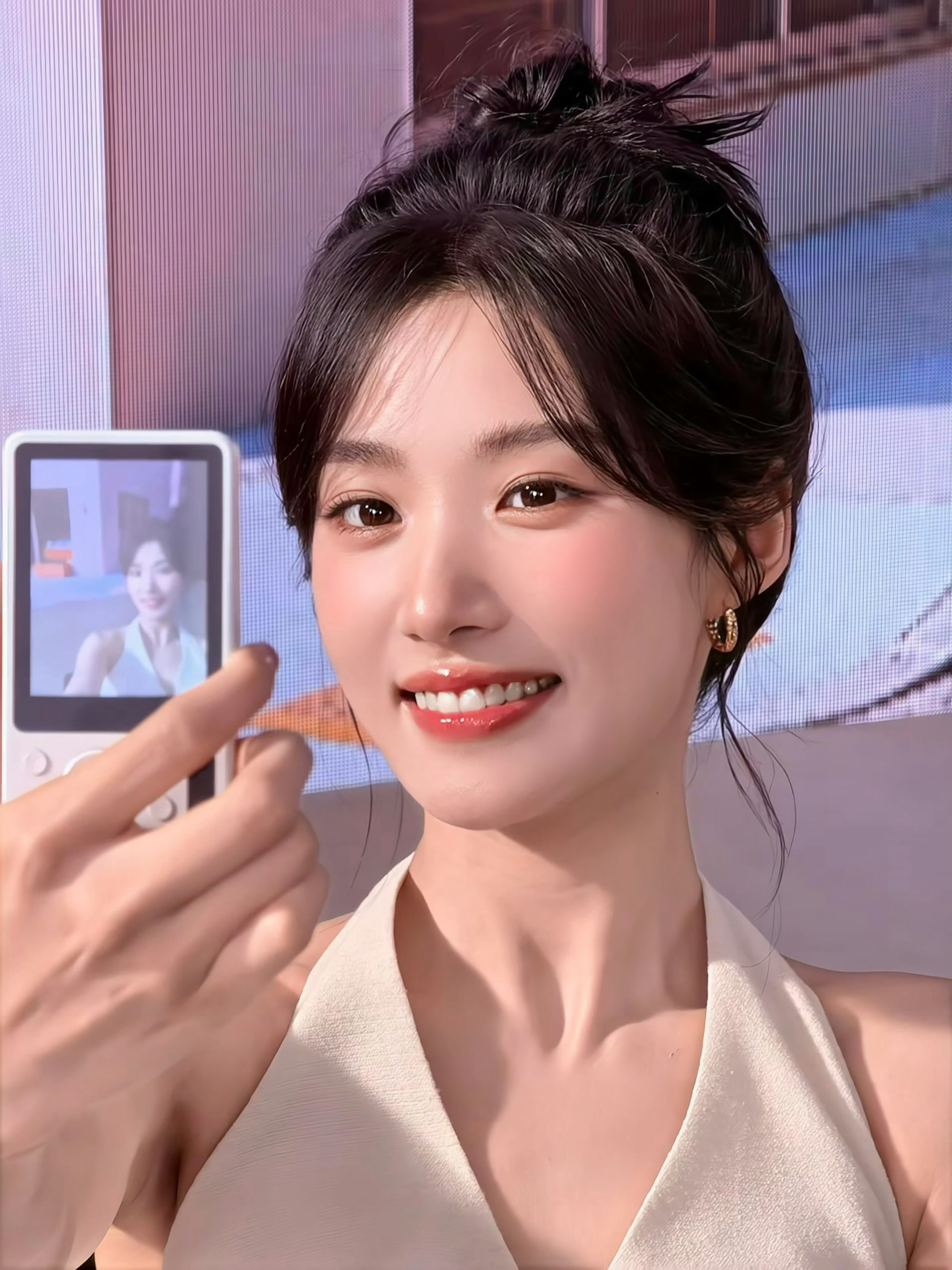 化妆师晒了给卢昱晓化的纯白茉莉妆 