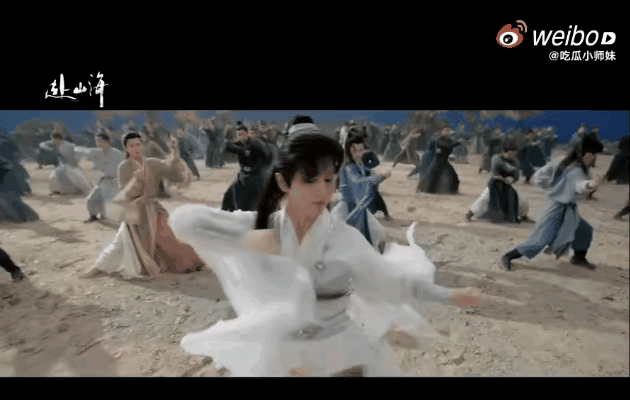 看了这个我笑了，成毅的《赴山海》，我还是第一次看到成年人排这么多行一起练武呢！[