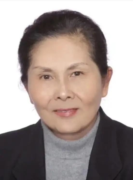 🌙我国顶尖半导体教授李爱珍，申请中科院院士被淘汰，不料2007年，她竟然摇身一