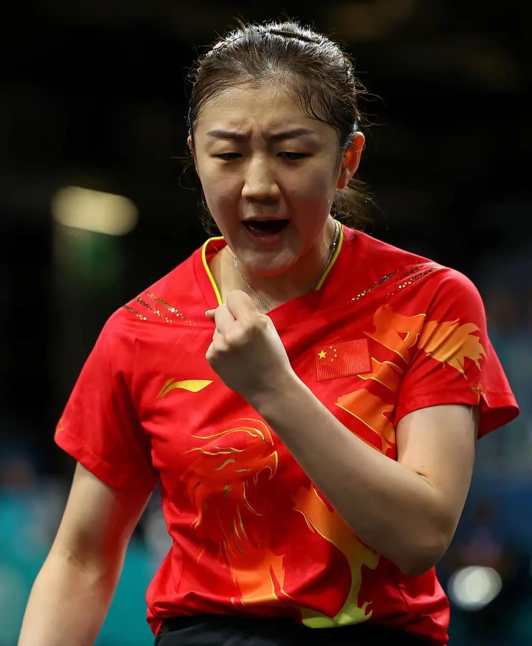 最强矛盾之争！陈梦最终4-2战胜孙颖莎夺得金牌，这场比赛不得不说的三个事实：

