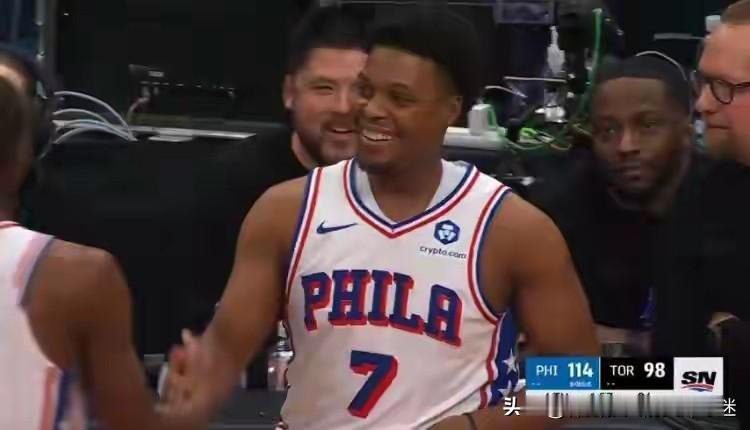 从火箭出发，到猛龙爆发！小钢炮想当年也是姚明时期的队友，期待他退役后生活幸福。