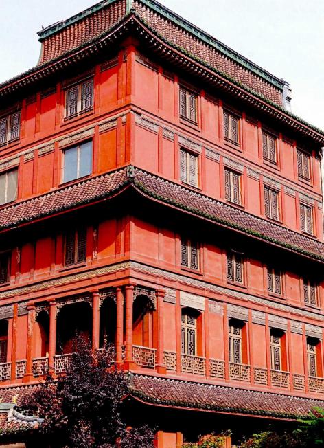 说到近代中国文物的外流，卢芹斋必须记上一笔。
卢芹斋是20世纪上半叶中国为数不多