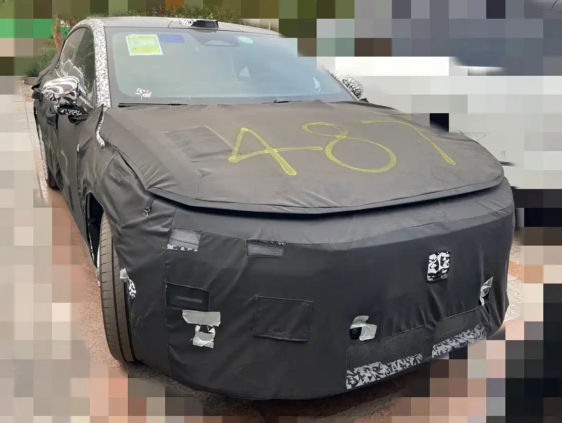 沃尔沃S70 沃尔沃 S70 PHEV 伪装车谍照 