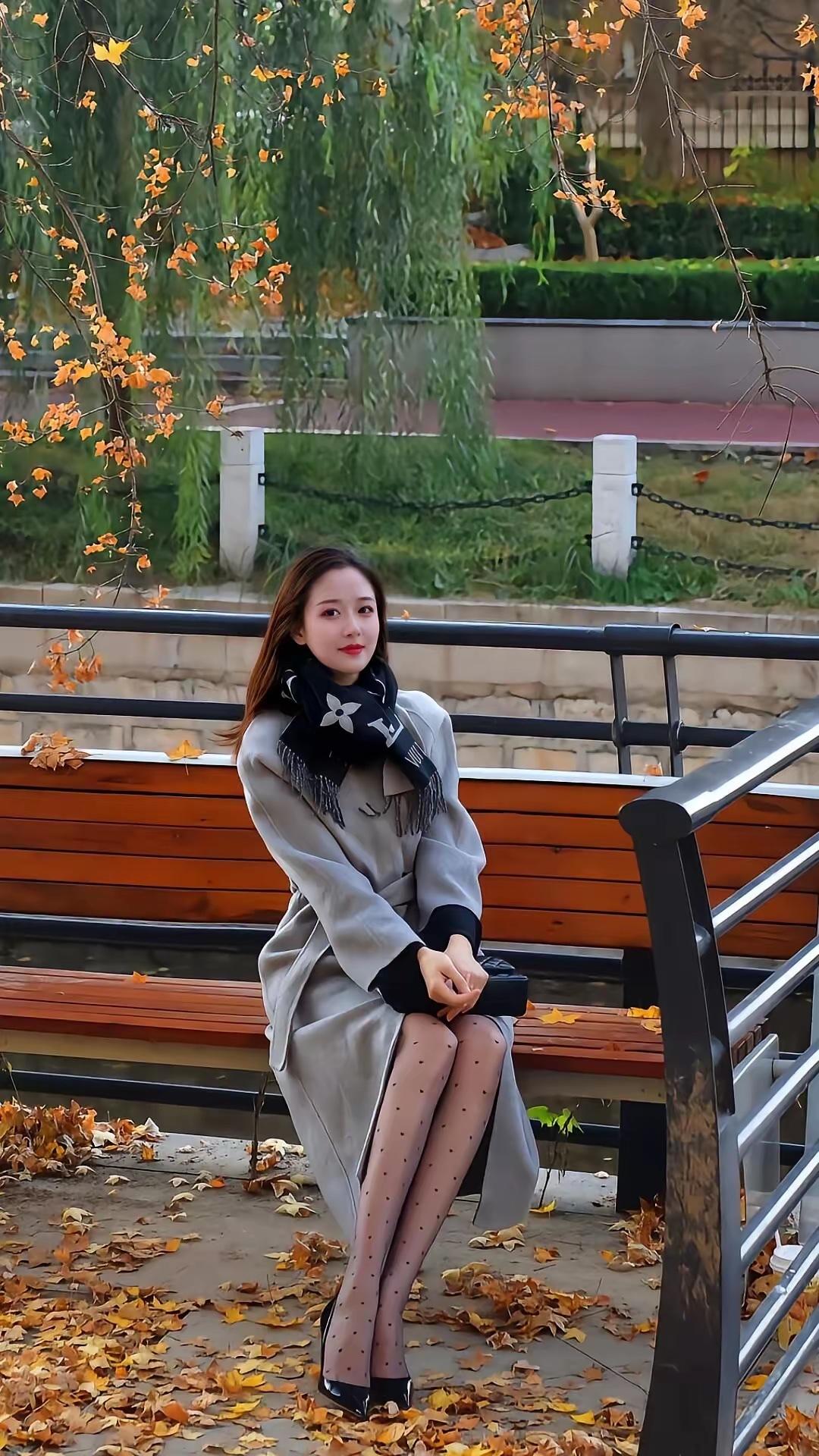 [不看]是时候找个中年女友了！[耶]
[爱慕]中年女性身上那股独特魅力，简直无法