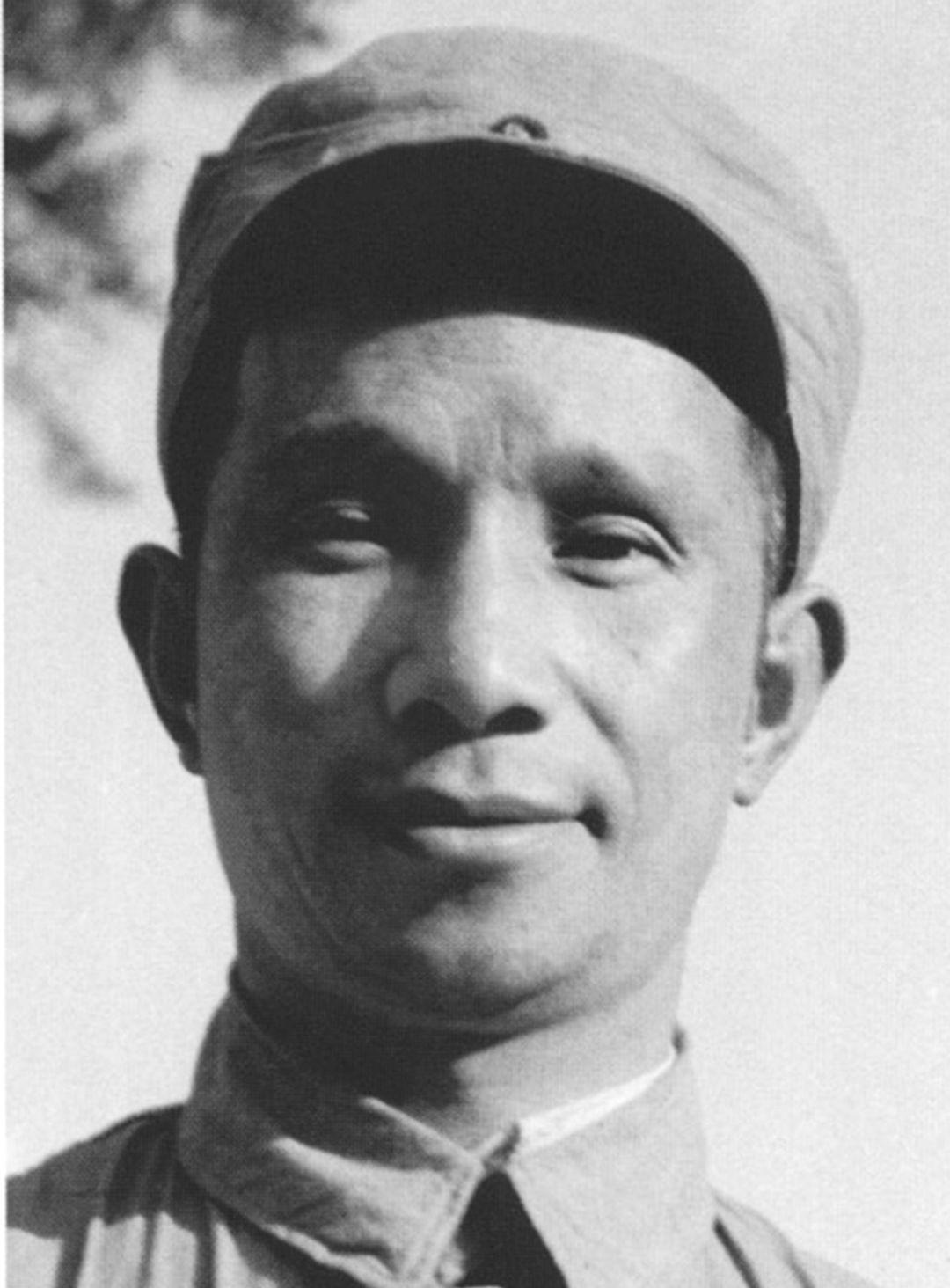 1944浙东纵队受挫，全军在三北大整训，终逆境奋起锻造成一支铁军。
 
1943