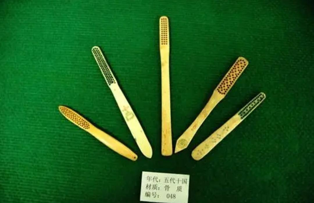 从手动牙刷到电动牙刷，洁牙效果真有提升吗？电动牙刷值不值得入
目前电动牙刷市场存