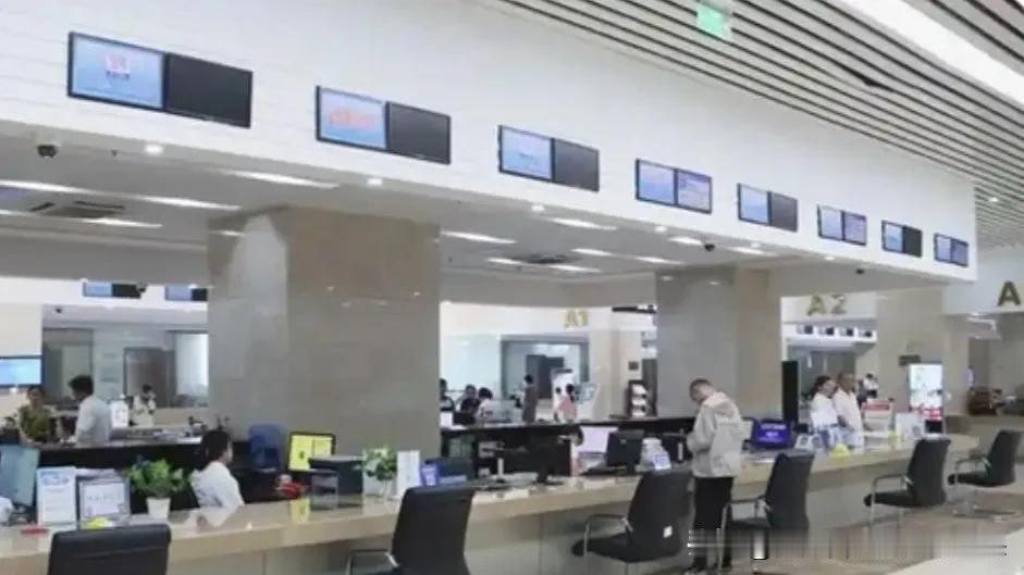 公积金新政狂潮：不是没人买房，是时候让“沉睡”的钱动起来了

最近，你的朋友圈是