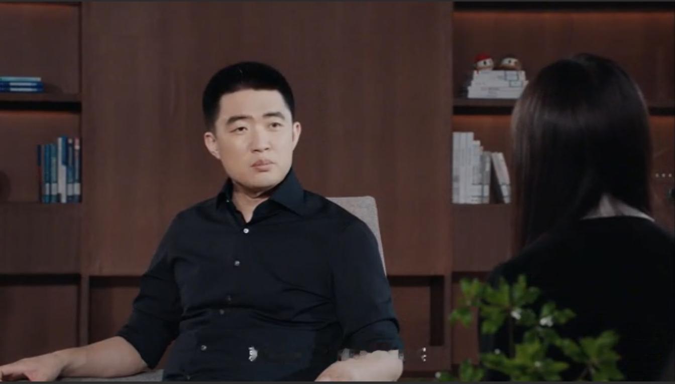 理想谈特斯拉FSD进入中国,其实特斯拉13.0以后的能力还是非常强的。而且 12