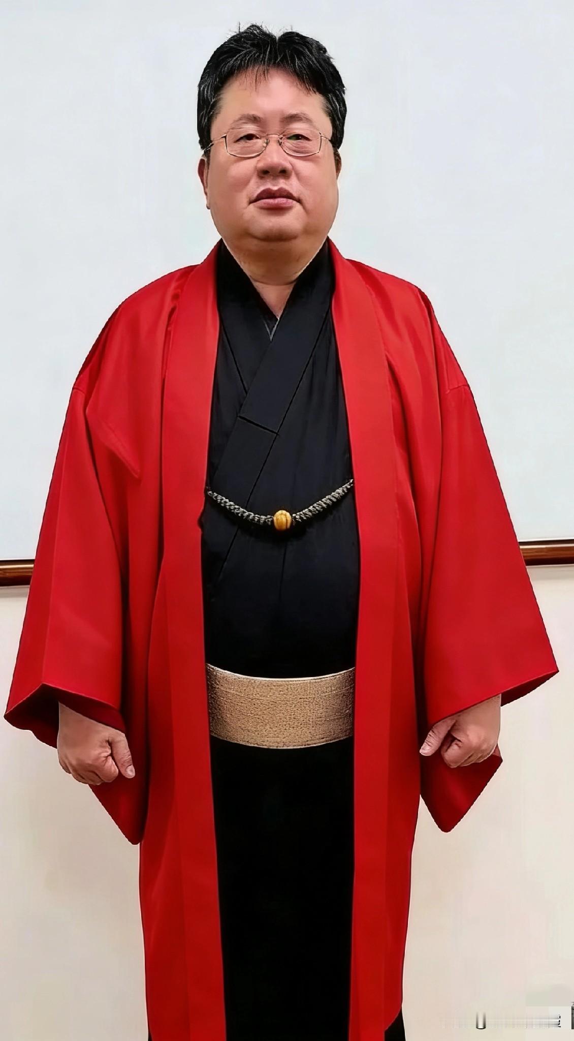 高市早苗疯狂反华，背后竟是两个中国败类在出谋划策？为高市早苗出谋划策的两个中国败