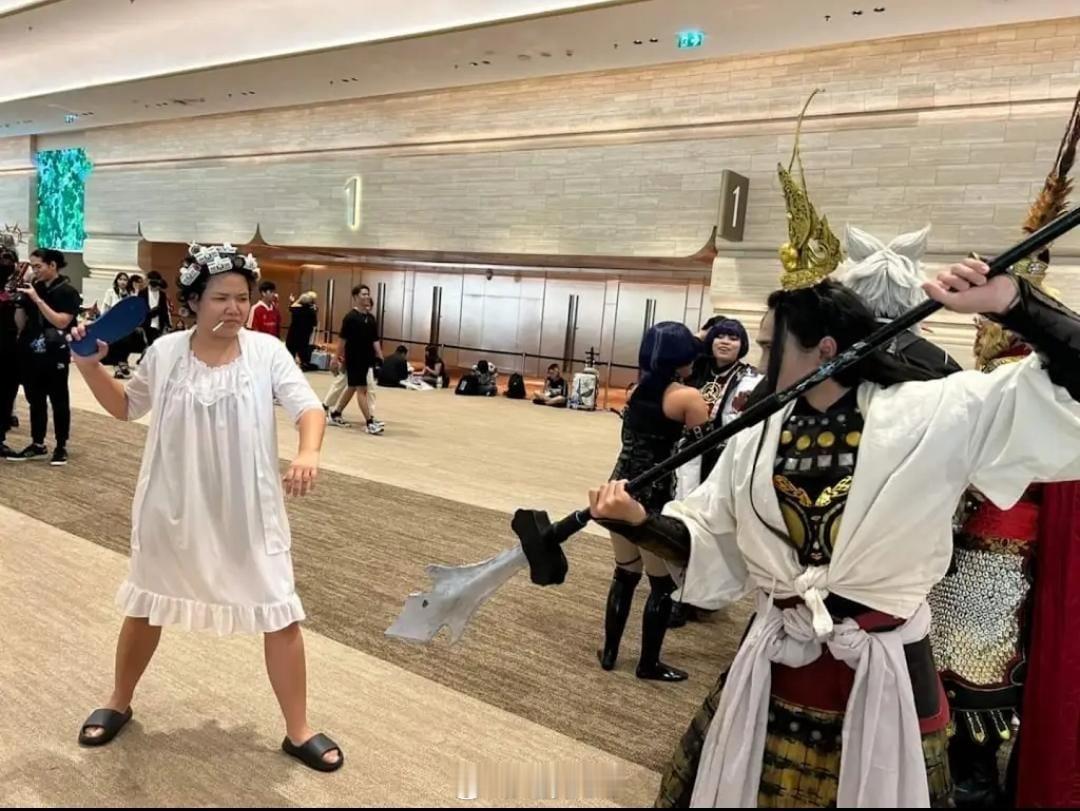 二郎神这波应该打不过了[doge]#cosplay##黑神话悟空# ​​​