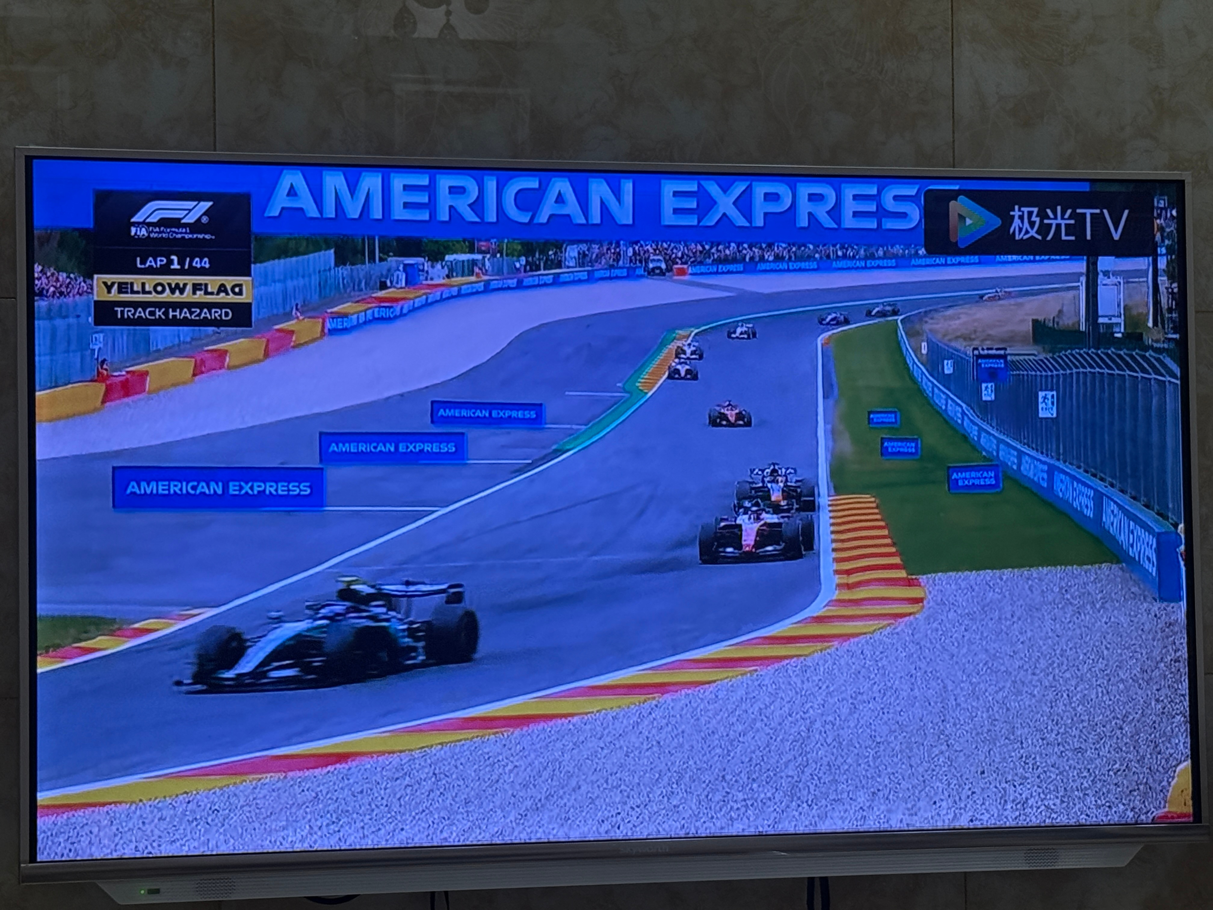 f12026f1比利时大奖赛 来晚了两分钟 刚打开比赛拉塞尔退赛了